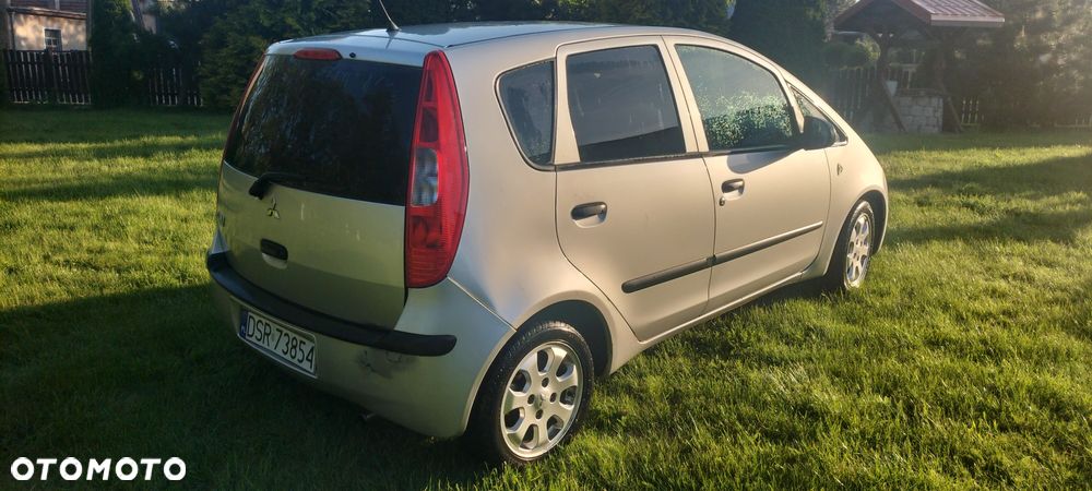 Mitsubishi Colt - 4