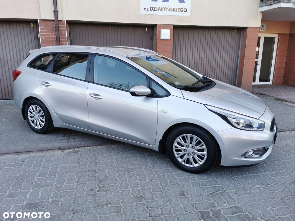 Kia Ceed 1.6 CRDi Business Line - 32