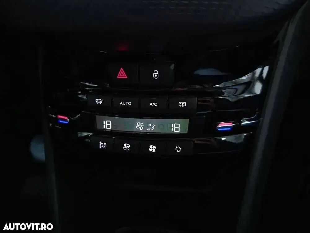 Peugeot 2008 1.2 PureTech Turbo EAT6 S&S Allure - 17