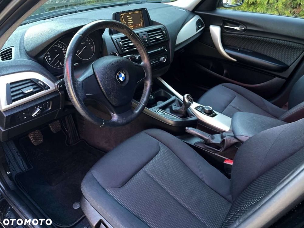 BMW Seria 1 - 16