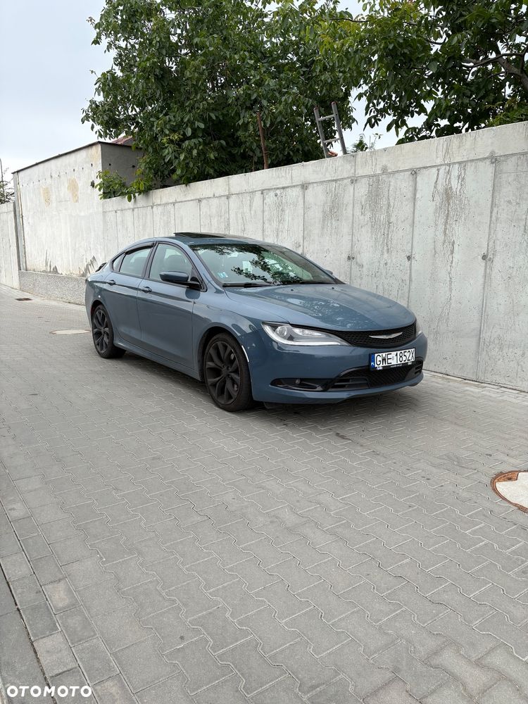 Chrysler 200 - 4