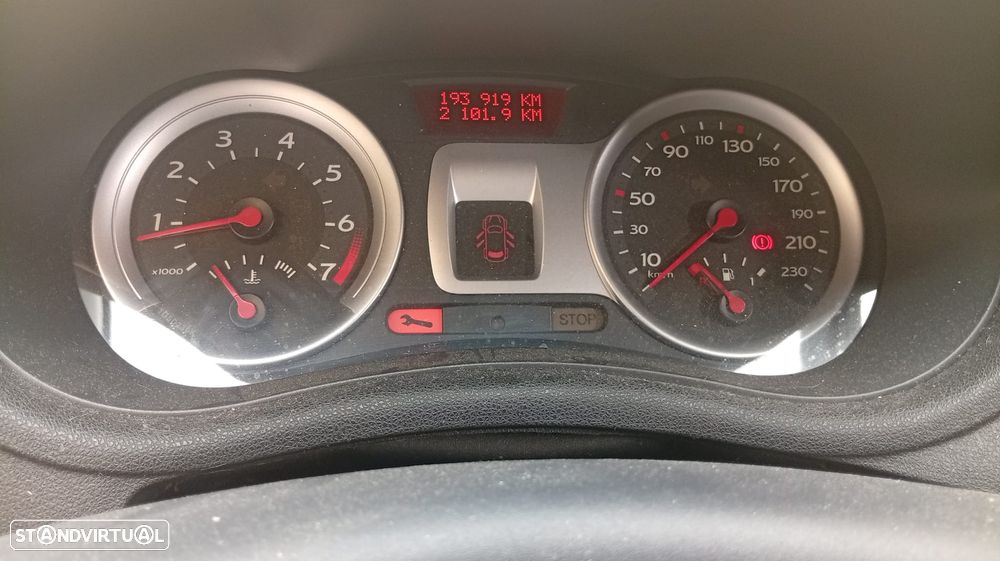 Renault Clio 1.2 16V Dynamique - 9