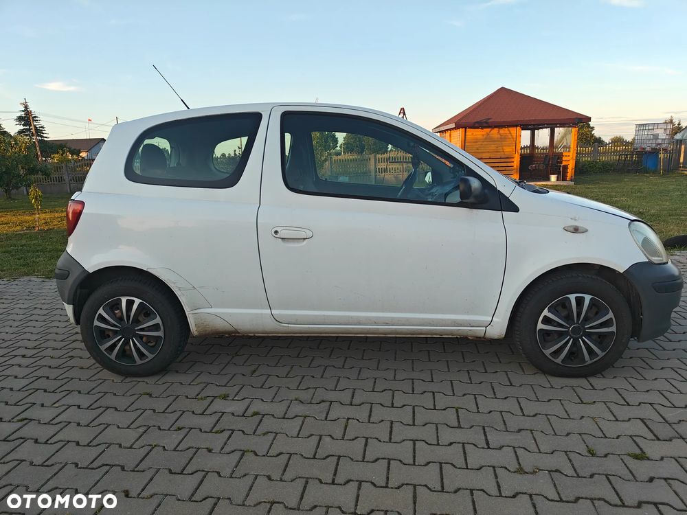 Toyota Yaris - 2