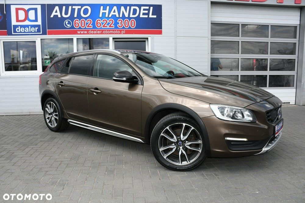Volvo V60 Cross Country D3 Drive-E Summum - 5