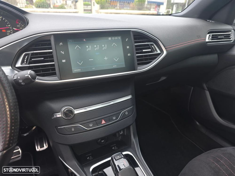 Peugeot 308 SW BlueHDi 130 EAT8 Stop & Start GT Pack - 27