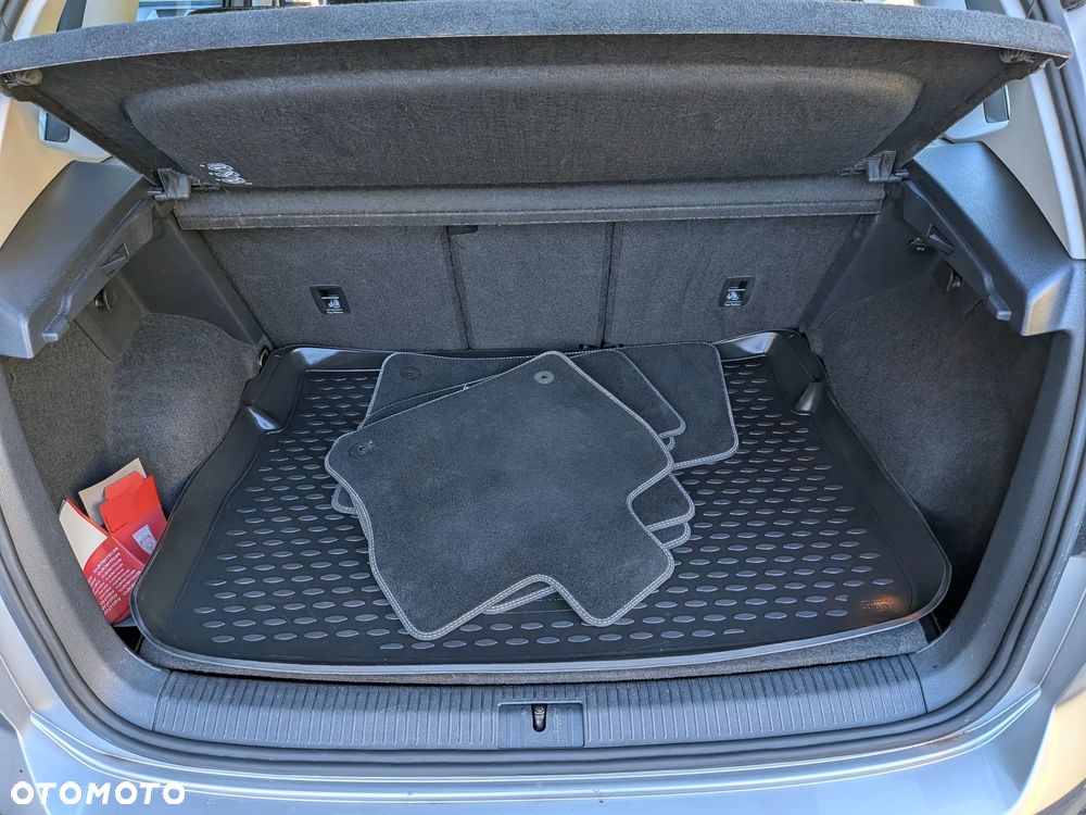 Volkswagen Golf Sportsvan - 26