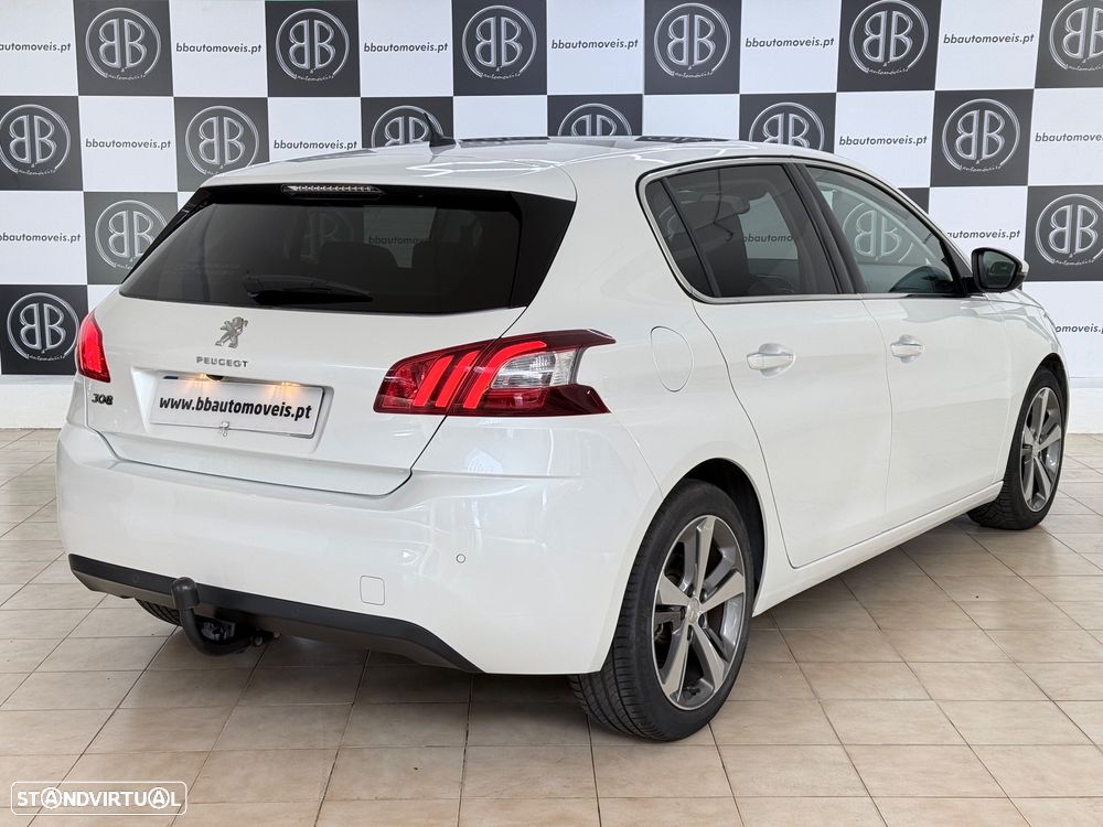 Peugeot 308 PureTech 130 GPF EAT8 Stop & Start Allure Pack - 2
