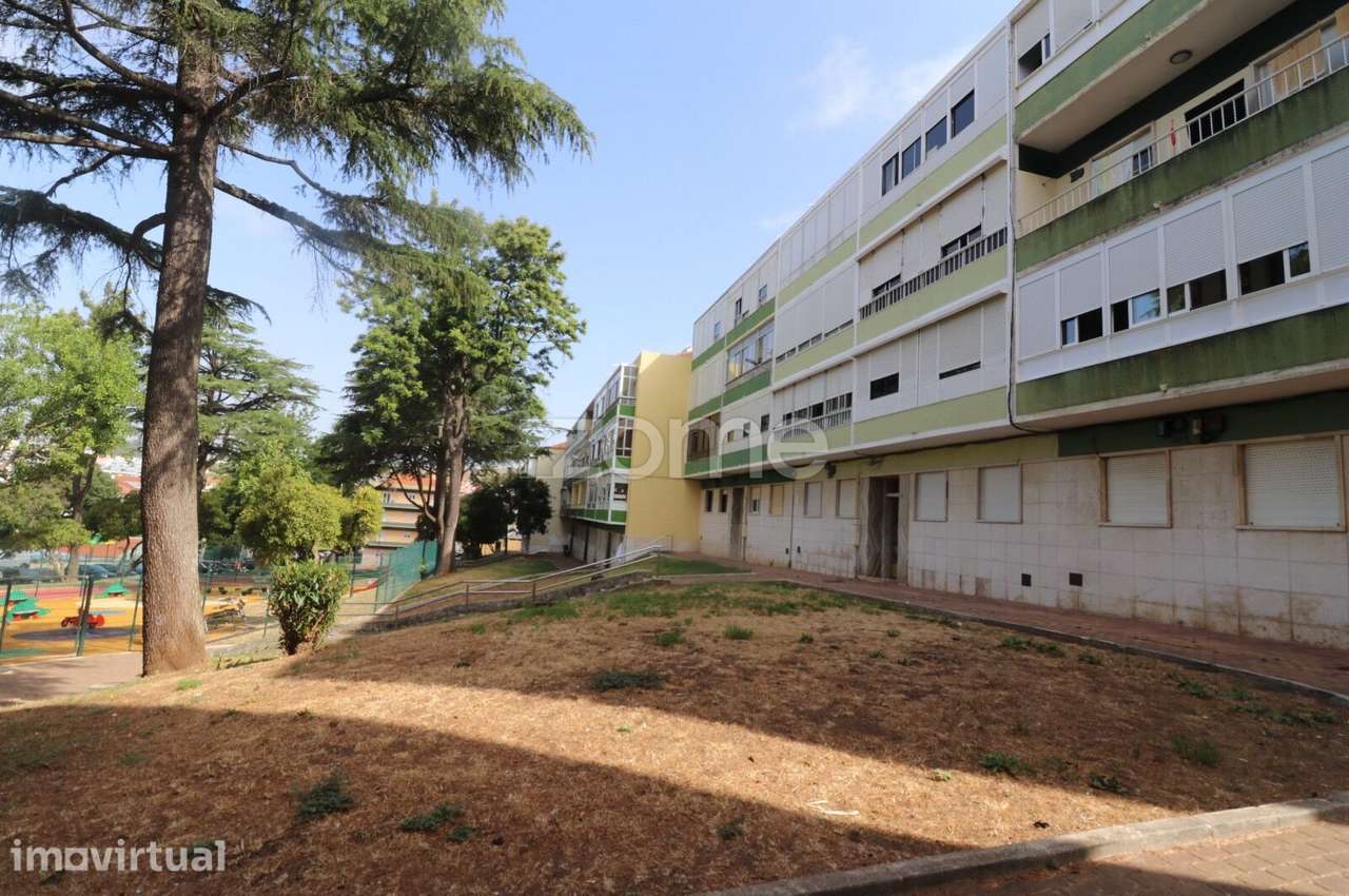 T2 na Venteira com vista desafogada, por 300.000€ - Grande imagem: 3/21