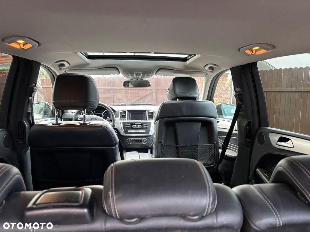 Mercedes-Benz ML 350 BlueTEC 4MATIC 7G-TRONIC Edition 1 - 8