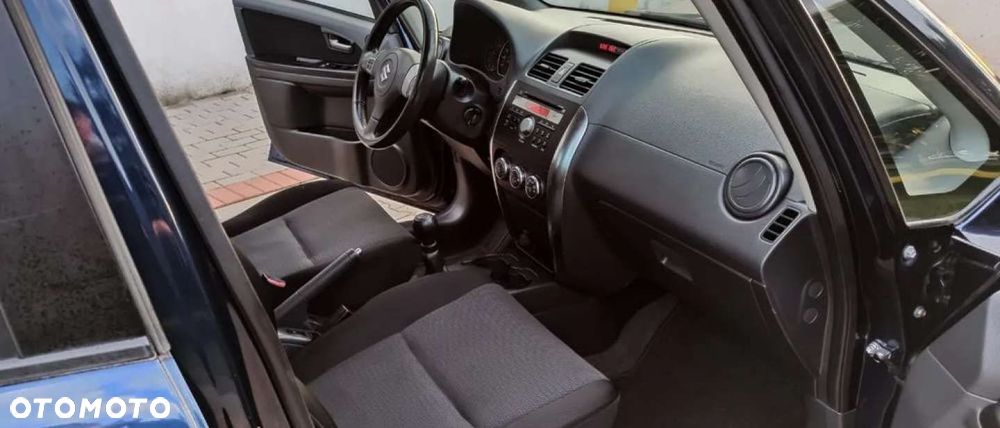 Suzuki SX4 - 27