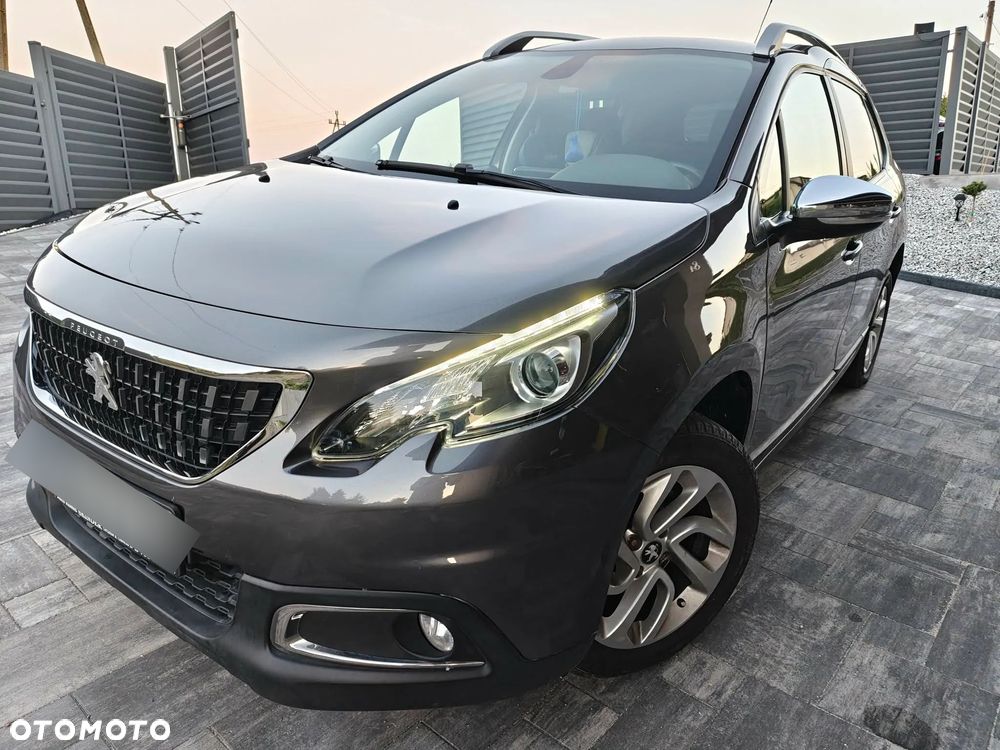 Peugeot 2008 1.2 Pure Tech Style S&S - 3