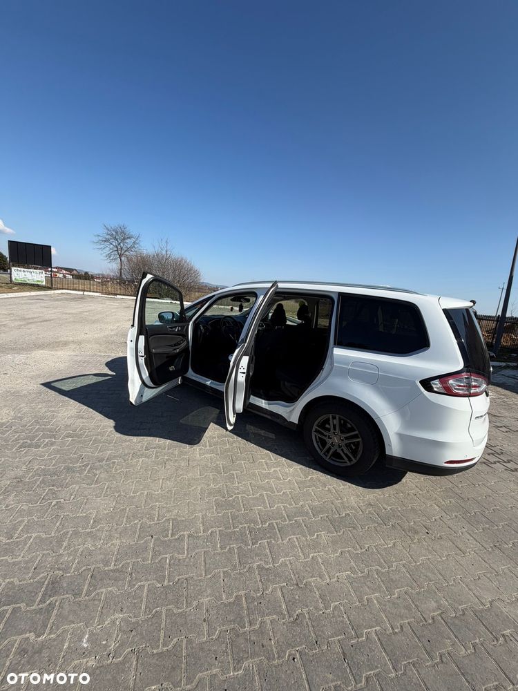 Ford Galaxy 2.0 EcoBlue Titanium - 4