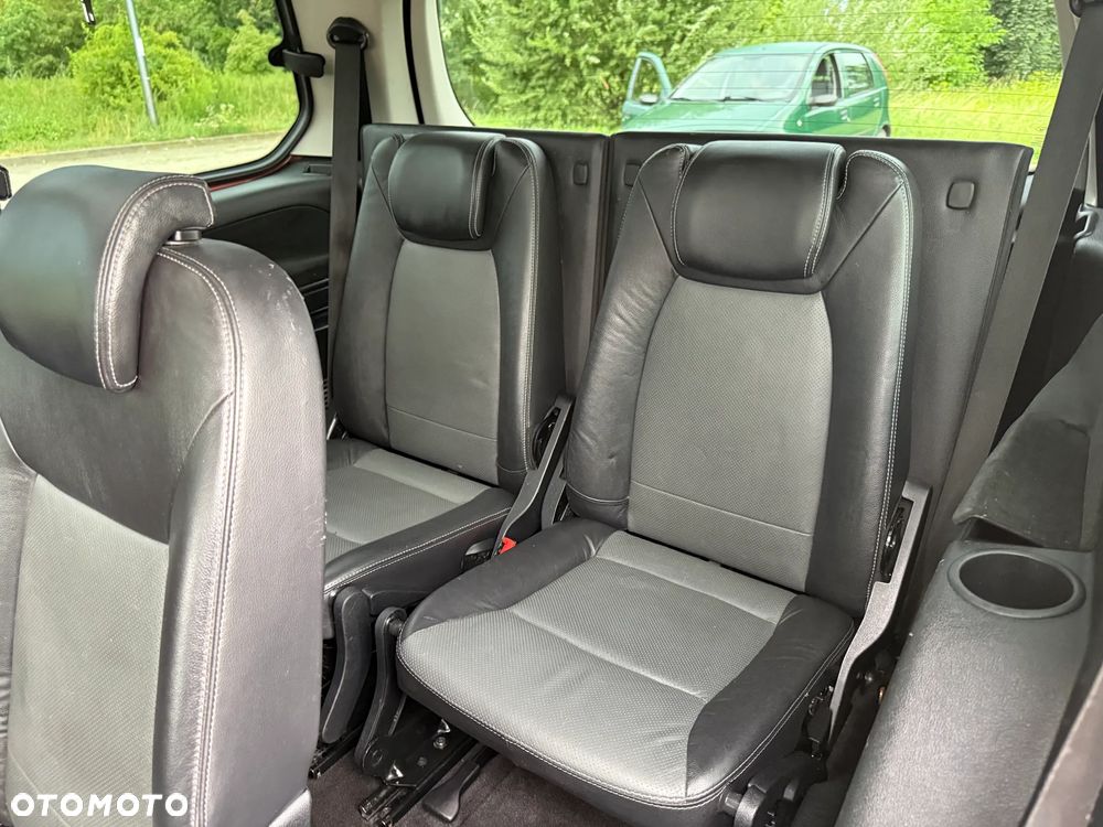Ford Galaxy 2.0 TDCi Ghia - 13