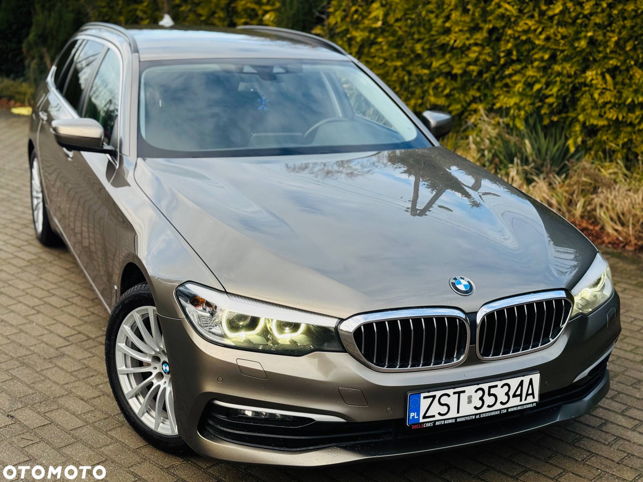 BMW Seria 5 520d xDrive Touring - 13