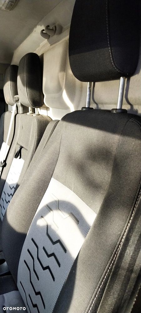 Ford Transit Custom - 13