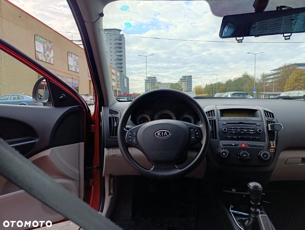 Kia Ceed 1.6 Comfort - 7