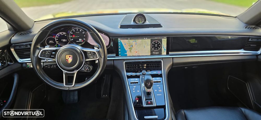 Porsche Panamera 4 E-Hybrid Executive - 17