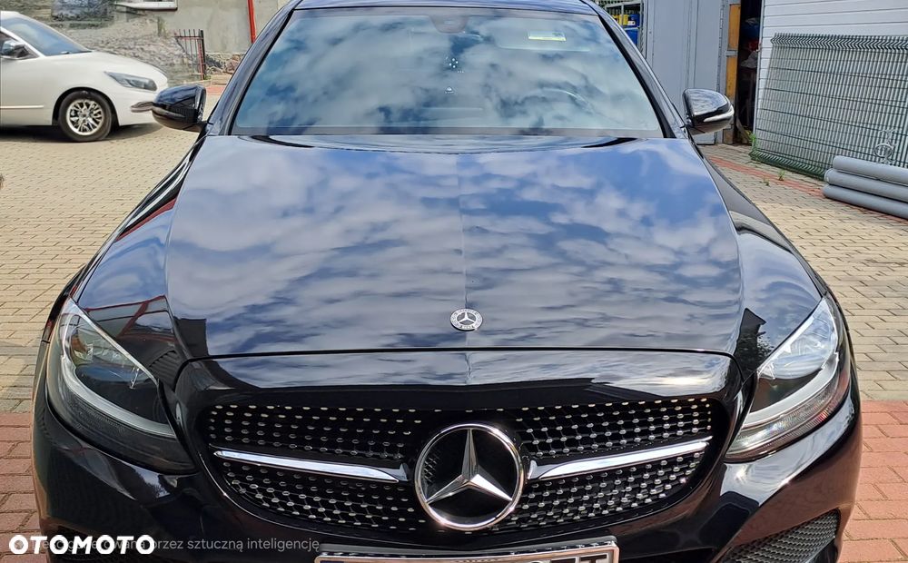 Mercedes-Benz Klasa C 300 9G-TRONIC - 7