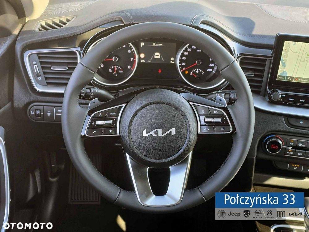 Kia Ceed - 13