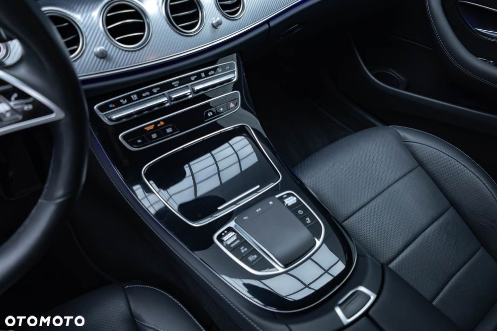 Mercedes-Benz Klasa E 300 de 4-Matic Avantgarde - 23