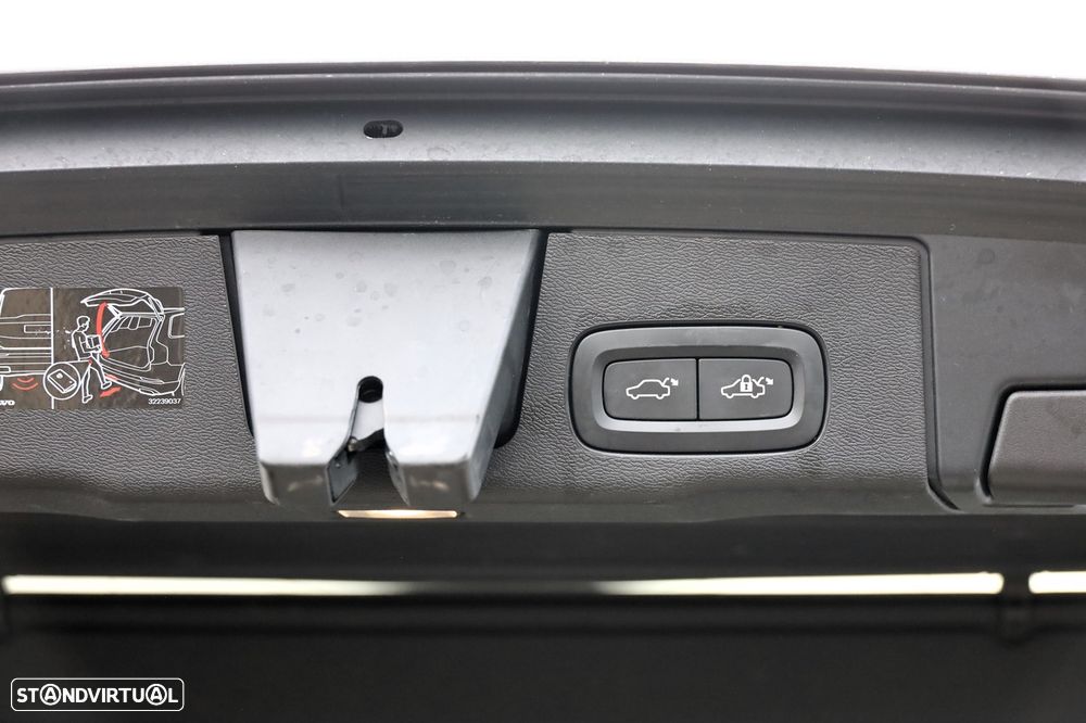 Volvo XC 60 2.0 T6 PHEV Inscription AWD - 5