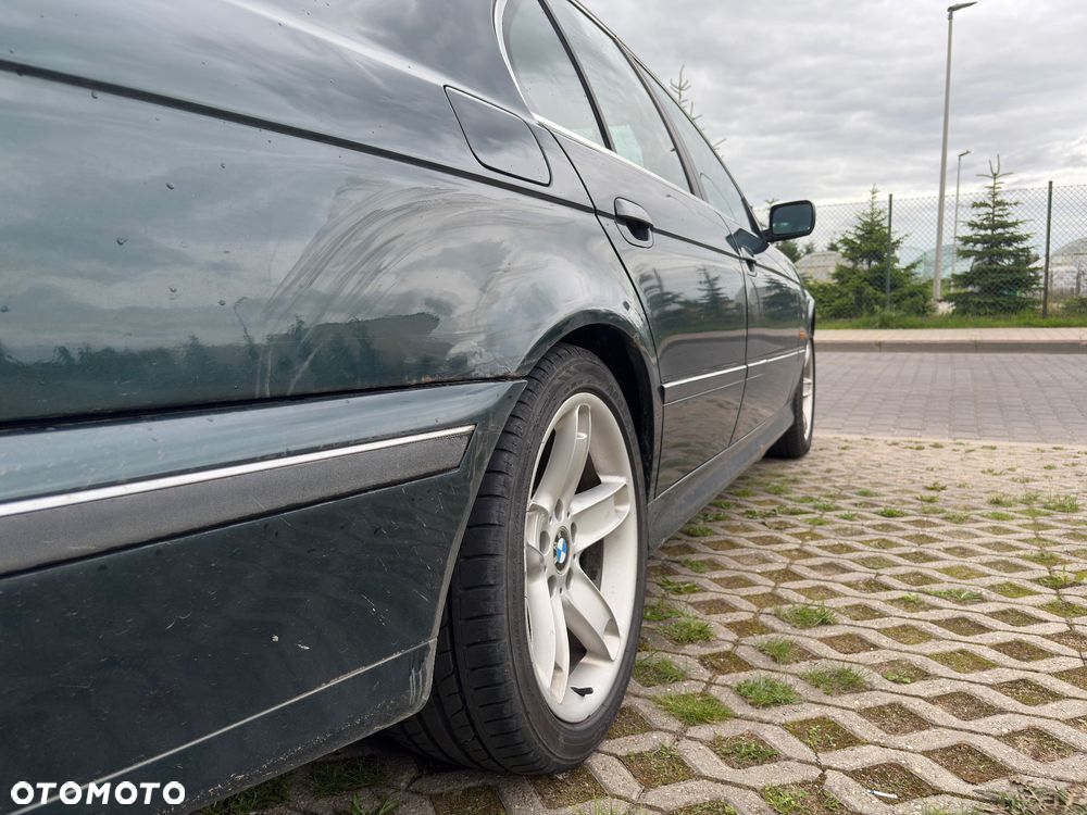 BMW Seria 5 520i - 5