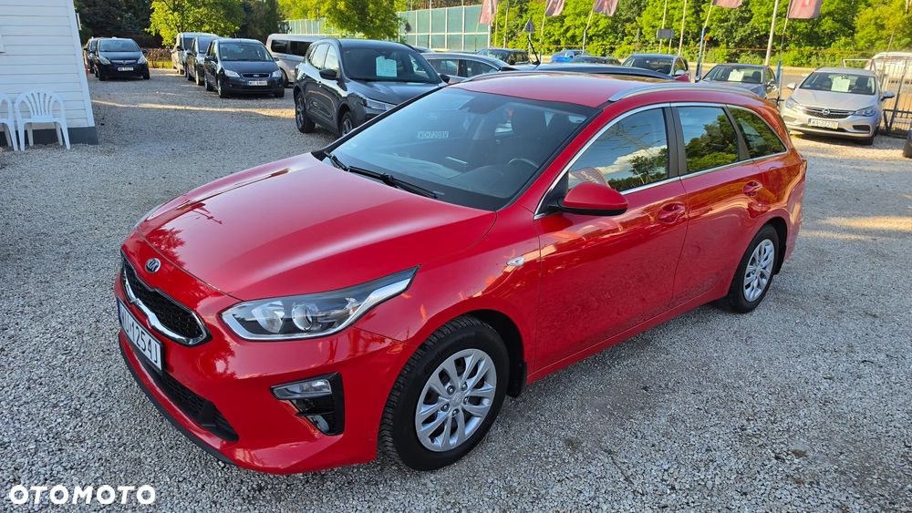 Kia Ceed 1.4 T-GDI L Business Line DCT - 26