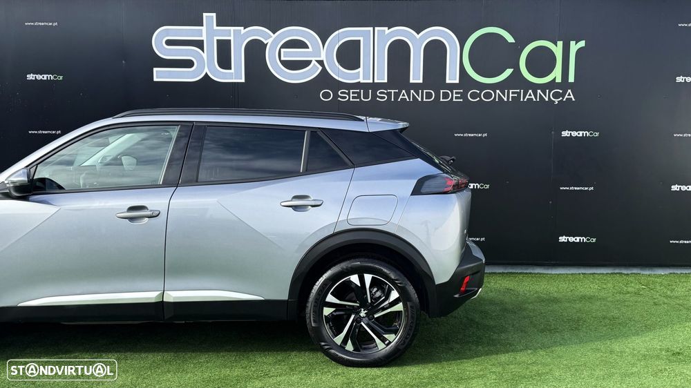 Peugeot 2008 1.2 PureTech Allure EAT8 - 4