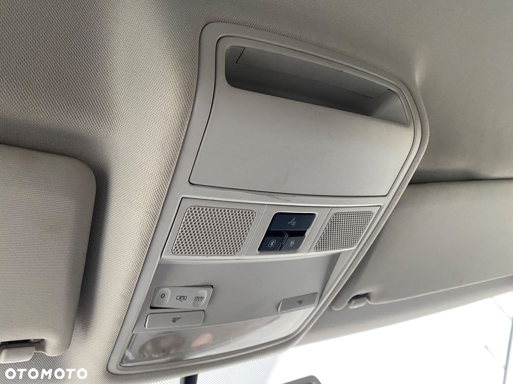 Volkswagen Tiguan 2.0 TDI Perfectline - 30