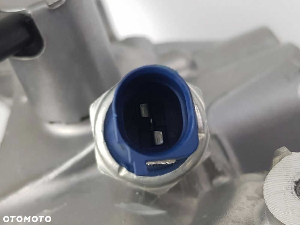 NOWA ORYGINALNA Podstawa filtra oleju Volkswagen Atlas Cross Golf VIII - 14