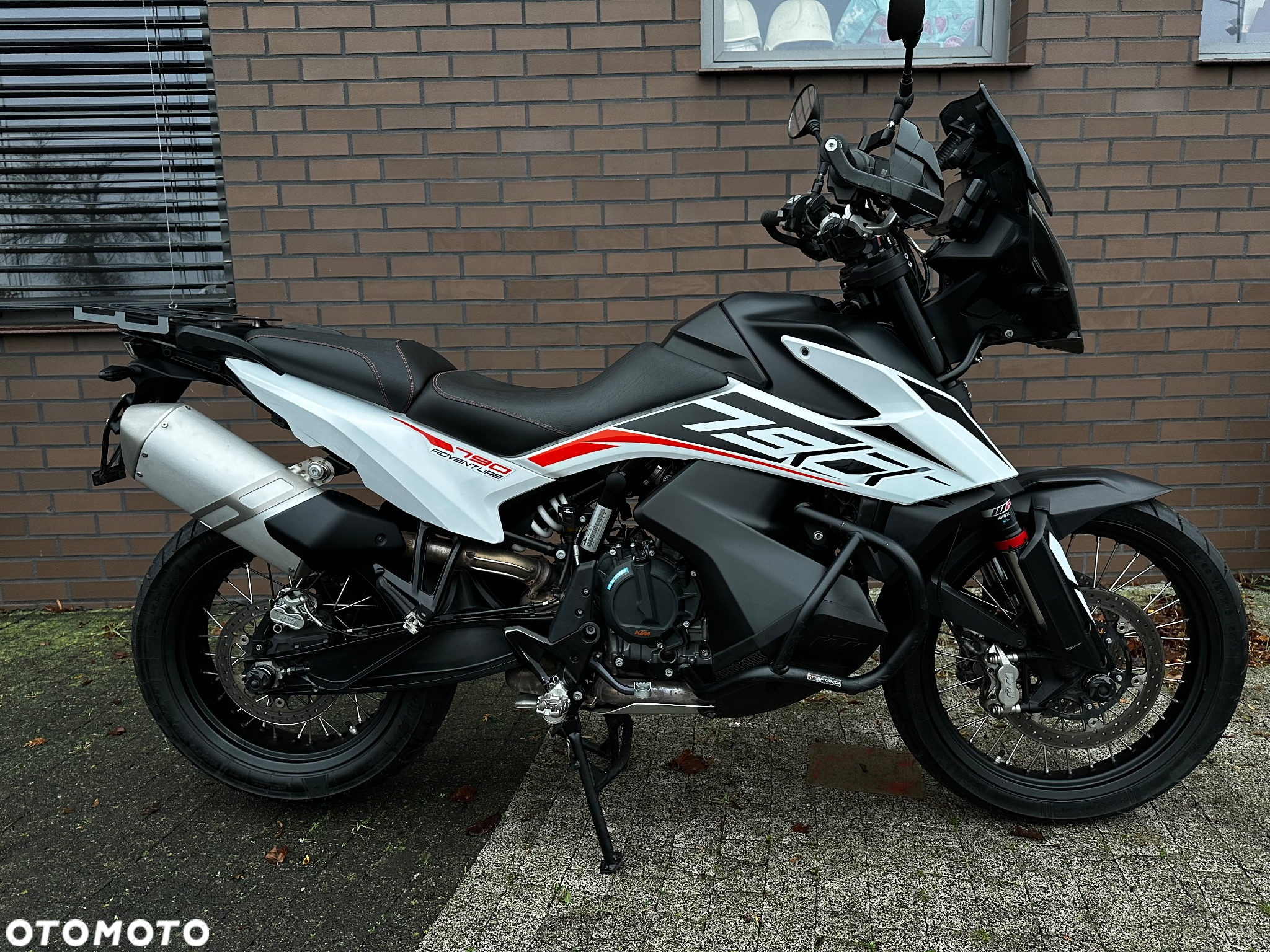 KTM Adventure - 2
