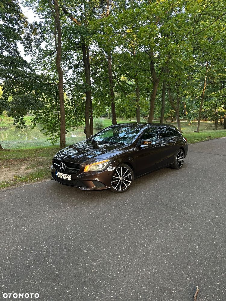 Mercedes-Benz CLA 200 Urban - 30