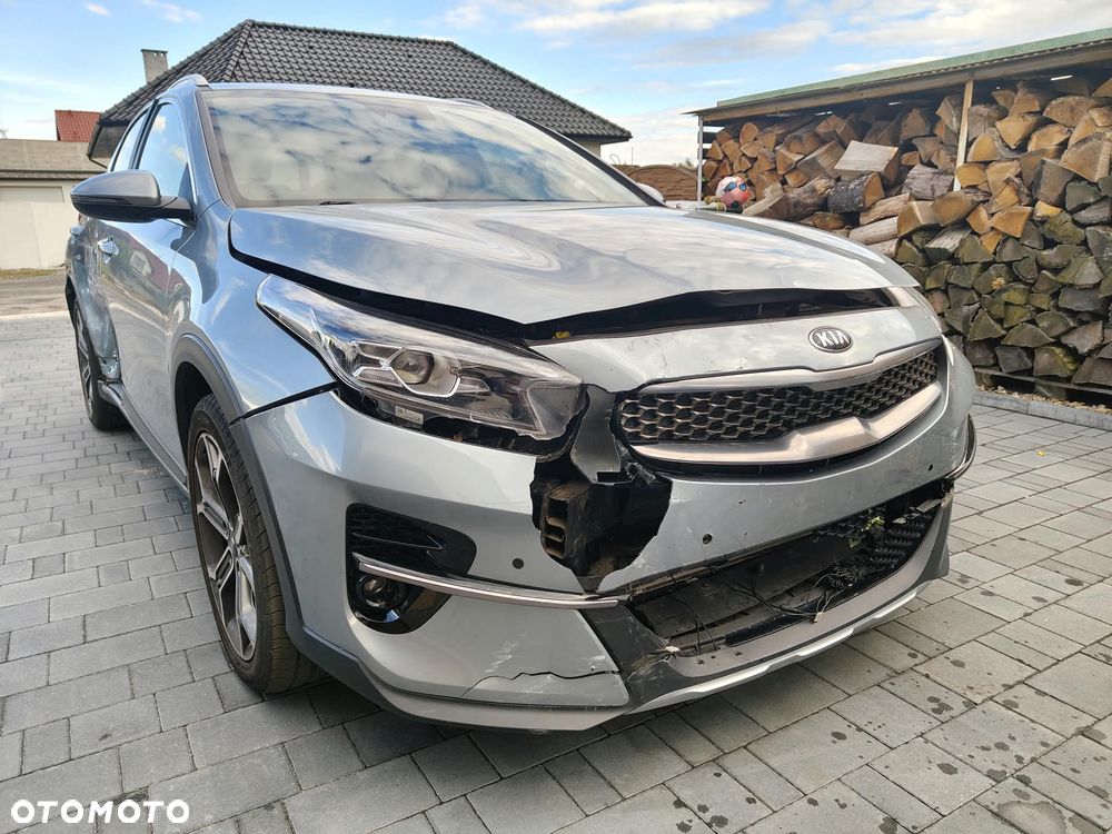 Kia XCeed 1.4 T-GDI OPF DCT7 PLATINUM EDITION - 3