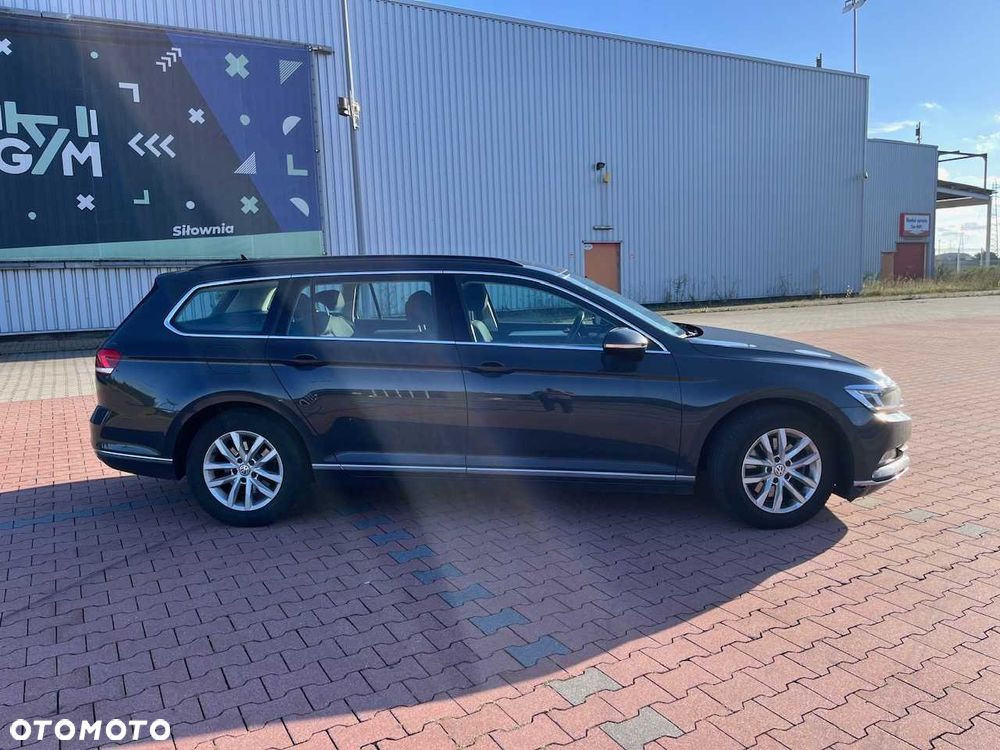 Volkswagen Passat Variant - 4