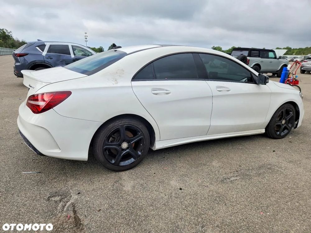 Mercedes-Benz CLA 250 4Matic 7G-DCT AMG Line - 4