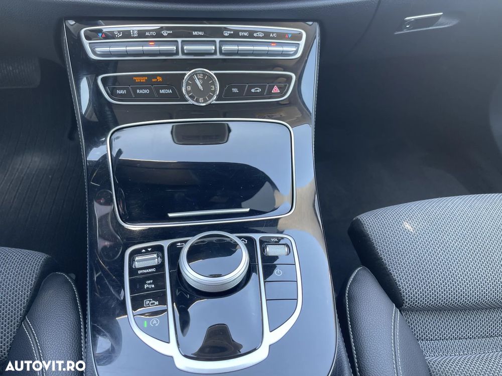 Mercedes-Benz E - 14