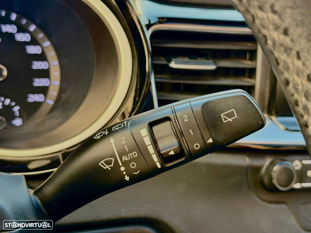 Kia Ceed - 16