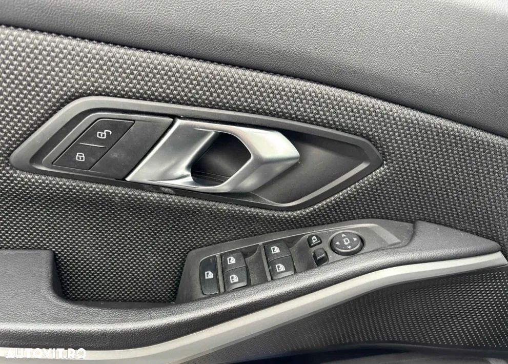 BMW Seria 3 318d Aut. - 10