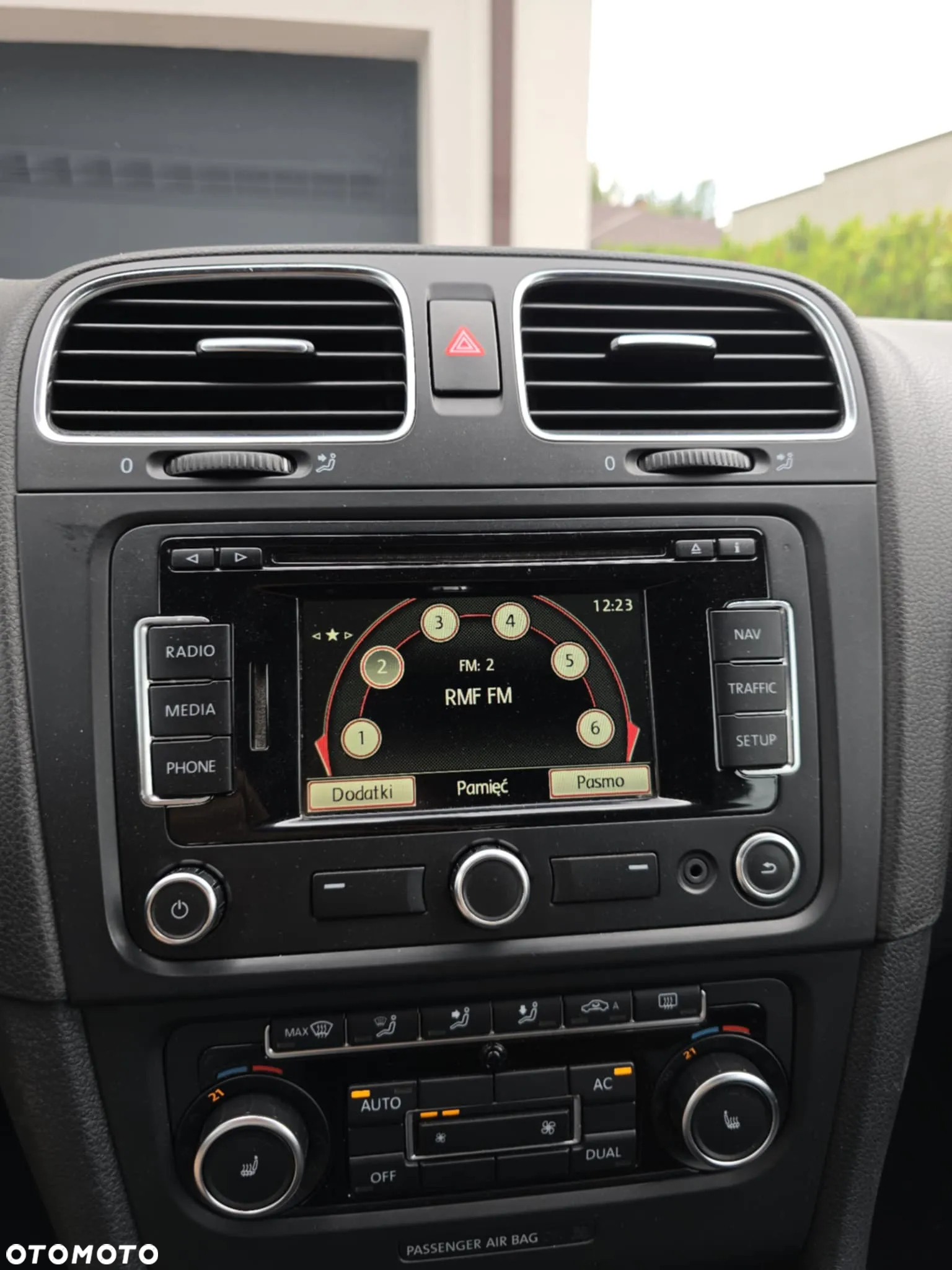 Volkswagen Golf 1.6 TDI - 14