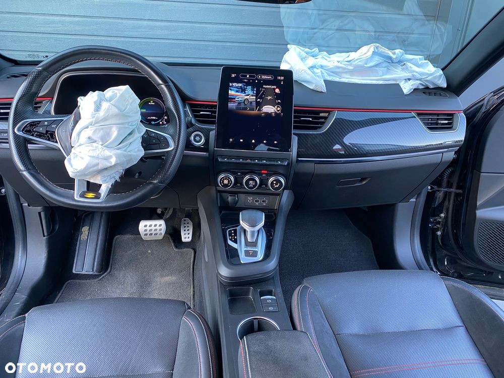 Renault Arkana E-TECH 145 R.S.LINE - 13