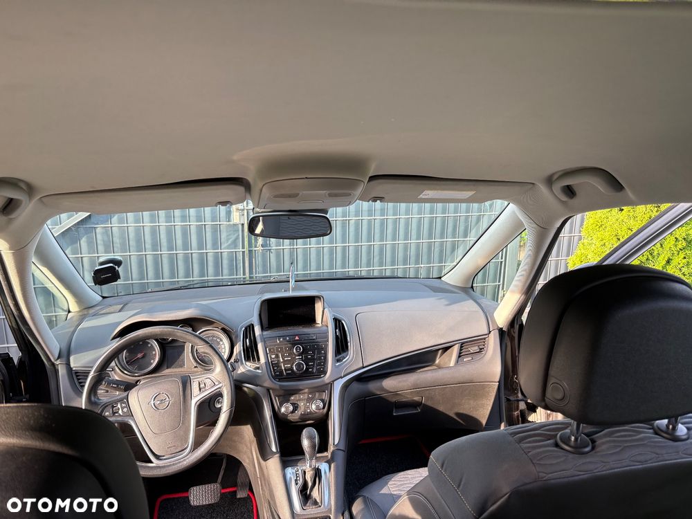 Opel Zafira - 12
