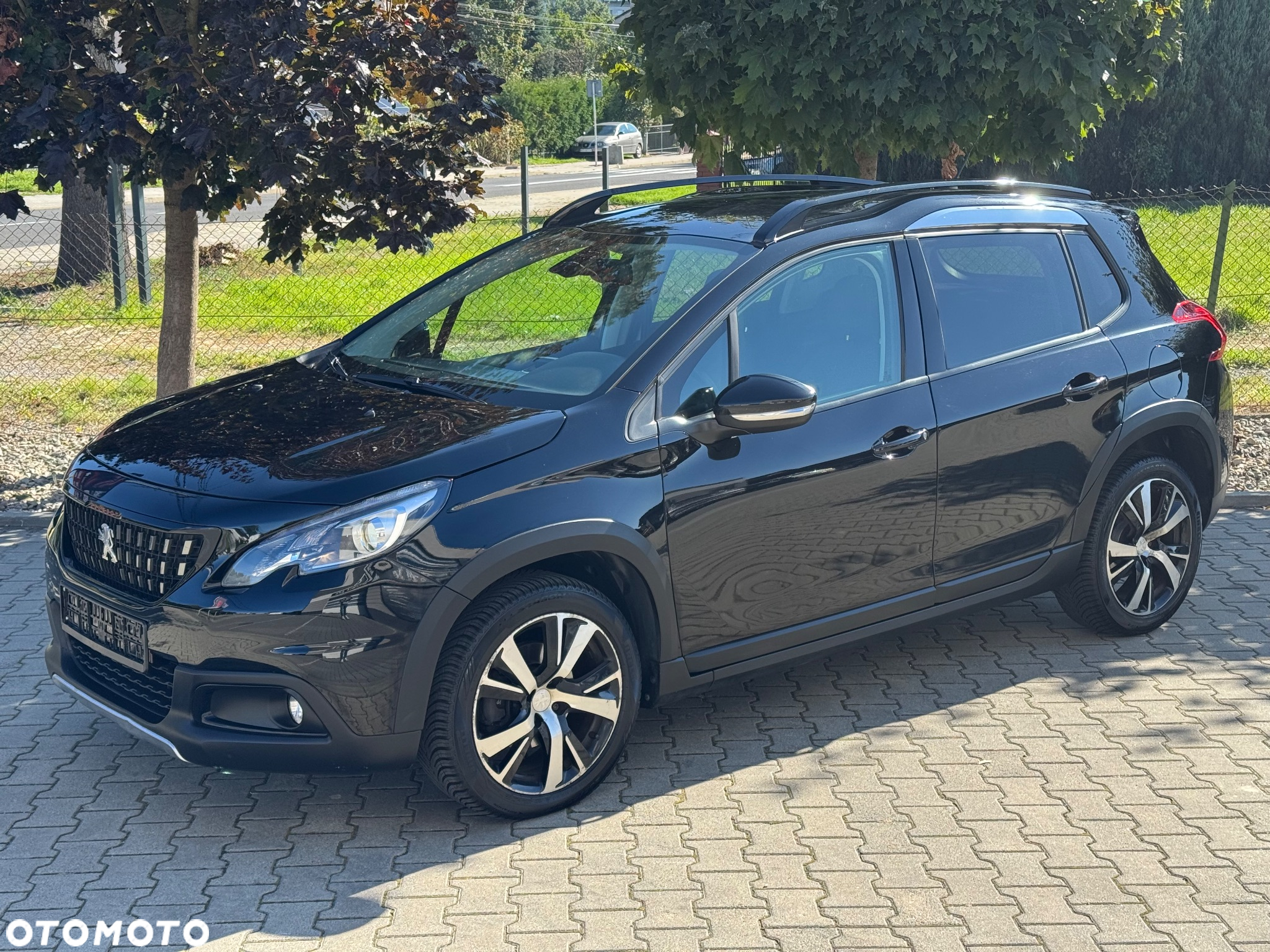 Peugeot 2008 PureTech 110 Stop&Start EAT6 GT-Line Edition - 17