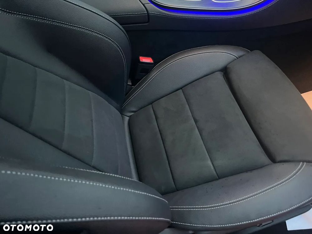 Mercedes-Benz Klasa E 200 4-Matic 9G-TRONIC - 30