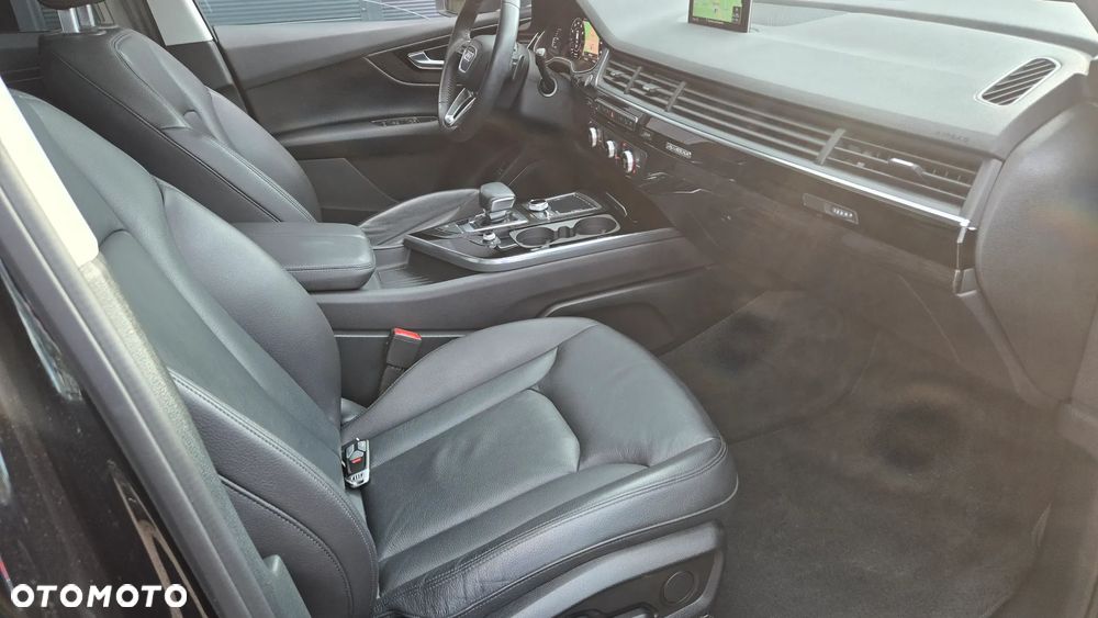 Audi Q7 3.0 TFSI Quattro Tiptronic - 22