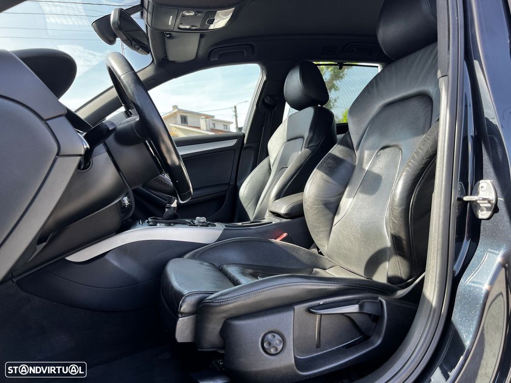 Audi A4 Avant 2.0 TDI S-line - 32
