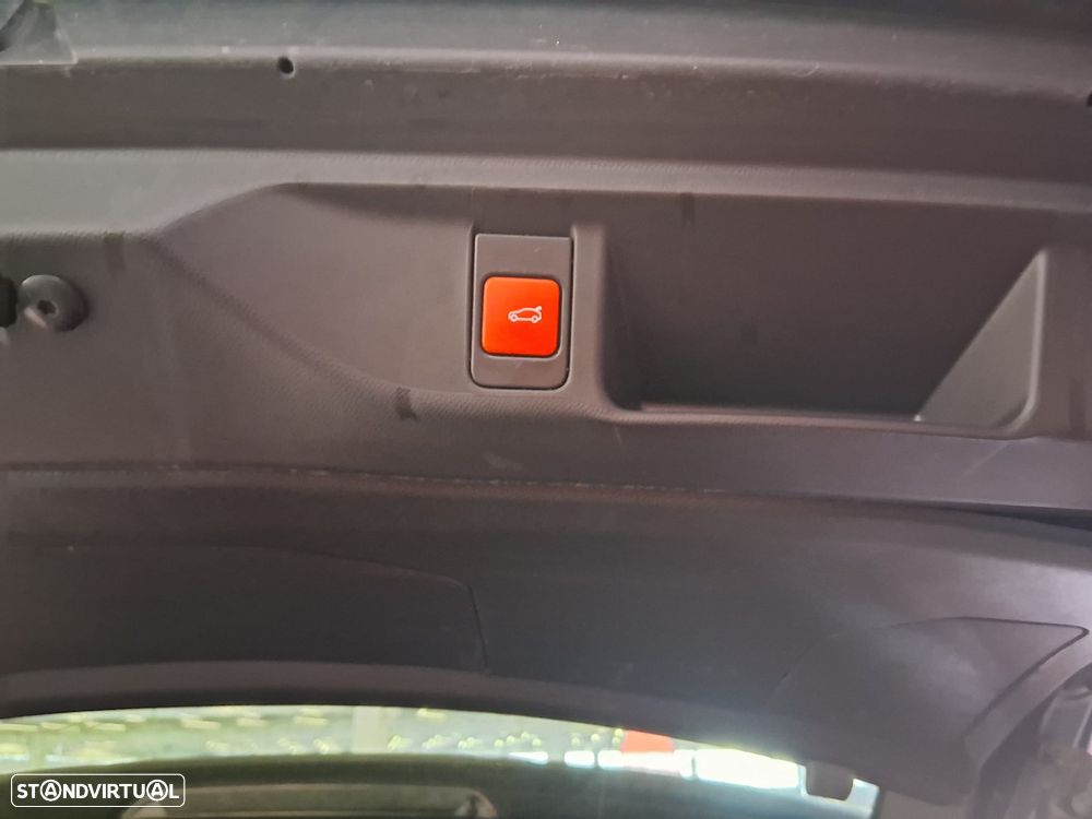 DS DS4 1.5 BlueHDi Rivoli Cross EAT8 - 12