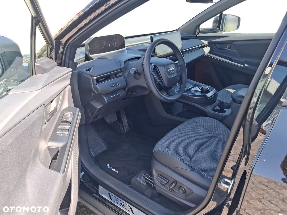 Toyota bZ4X 73.1kWh Style - 11