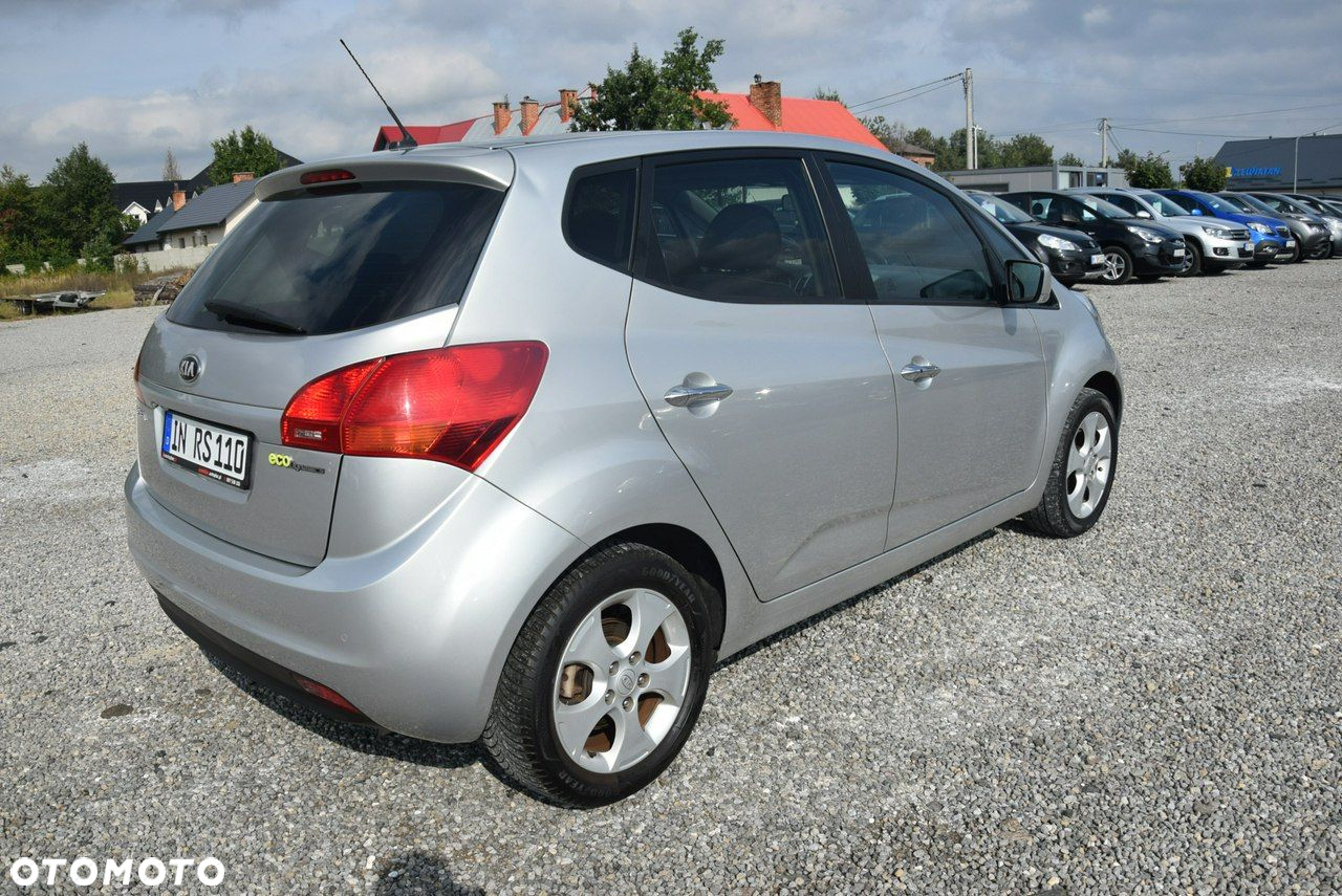 Kia Venga 1.6 CVVT Automatik Fifa World Cup Edition - 9