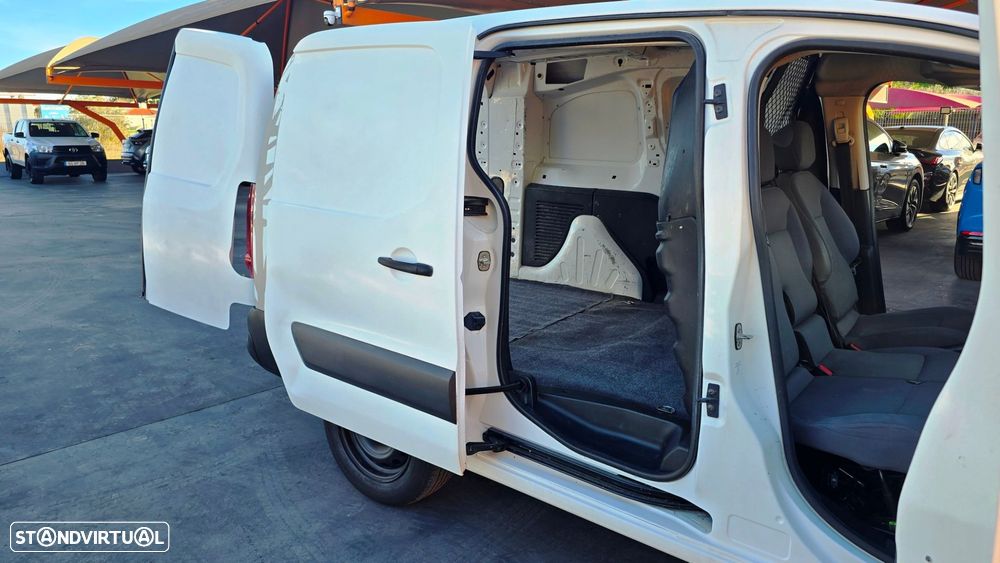 Citroën Berlingo 1.6 HDi 800 3L Longo - 9