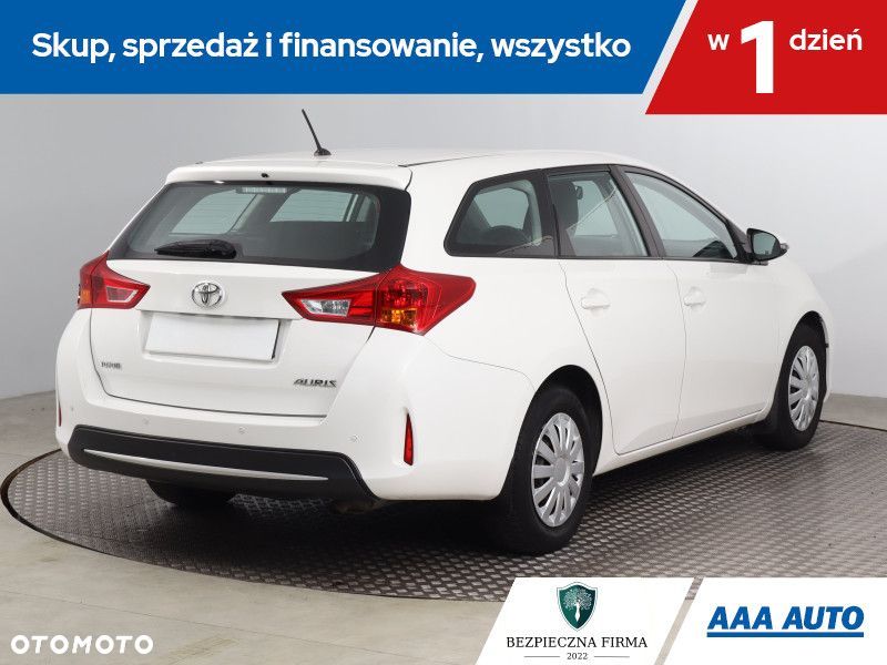 Toyota Auris - 6